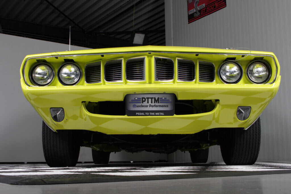 1971 Plymouth Cuda 440-6 pack with shaker hood