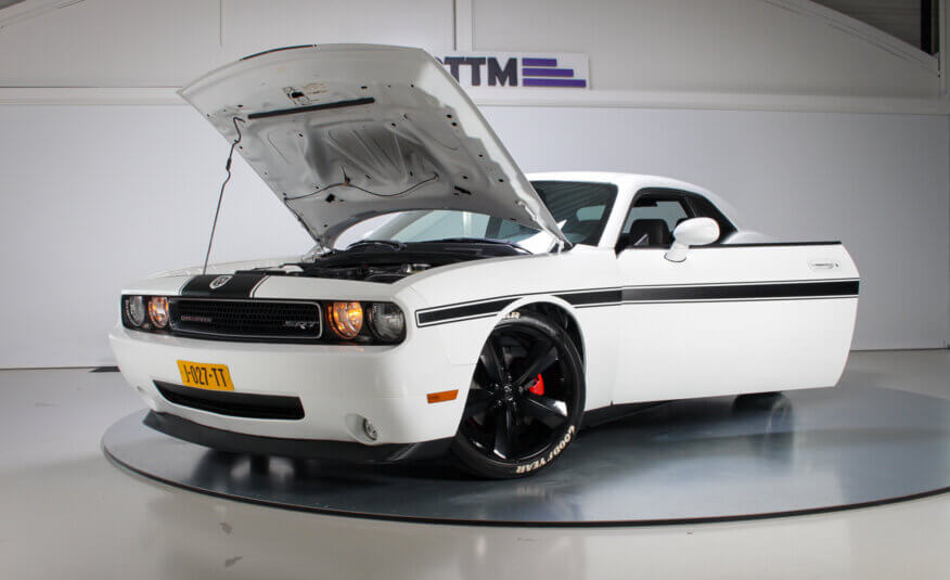 2010 Dodge Challenger – Wedding Rental