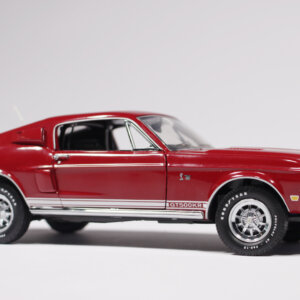 Limited Edition 1/24 scale model 1968 Shelby GT500KR Mustang