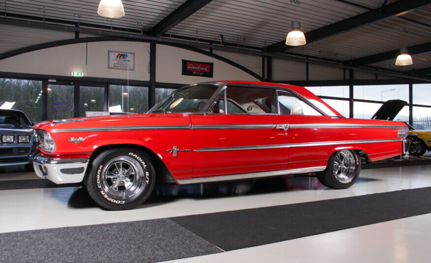 1963,5 Ford Galaxie 500 427 R-Code 4 speed SOLD